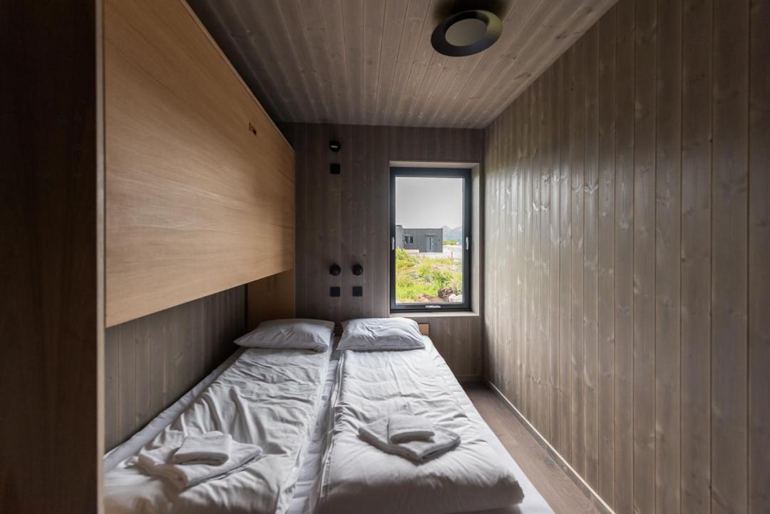 Hoda Cabin - Luxury Lodge With Jacuzzi And Sauna Lyngvaeret Exterior photo