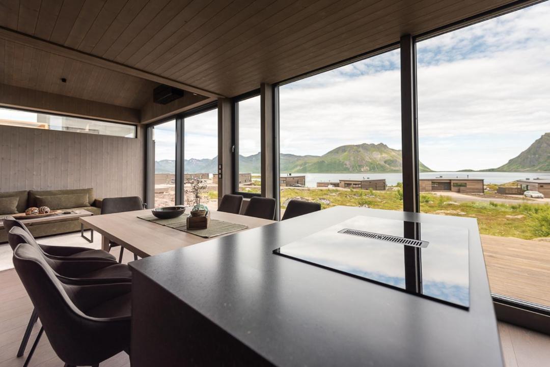 Hoda Cabin - Luxury Lodge With Jacuzzi And Sauna Lyngvaeret Exterior photo