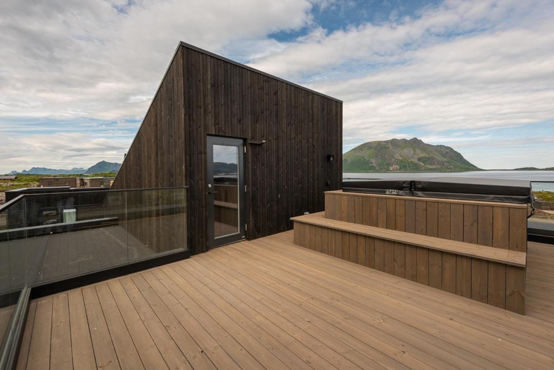 Hoda Cabin - Luxury Lodge With Jacuzzi And Sauna Lyngvaeret Exterior photo