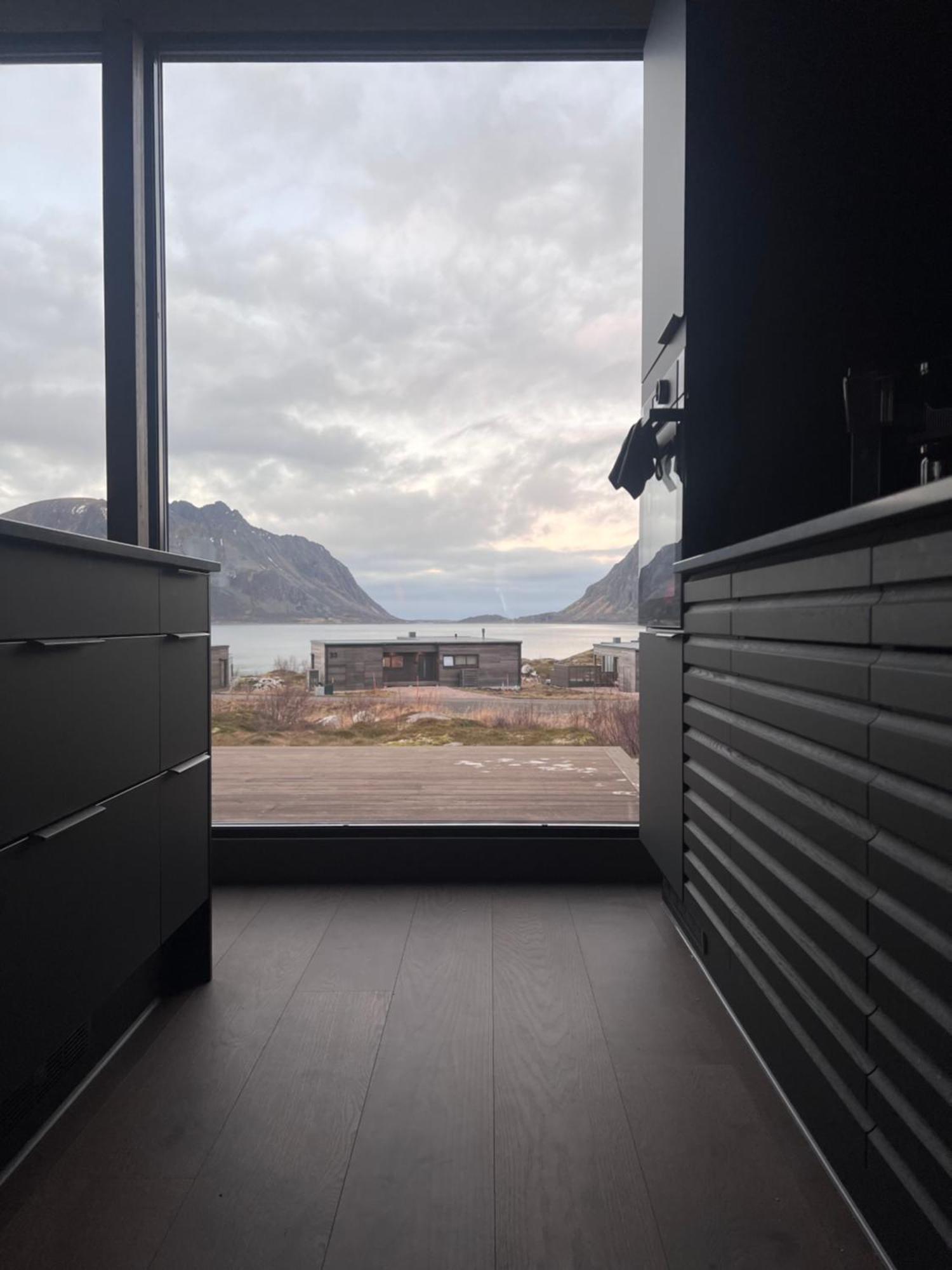 Hoda Cabin - Luxury Lodge With Jacuzzi And Sauna Lyngvaeret Exterior photo