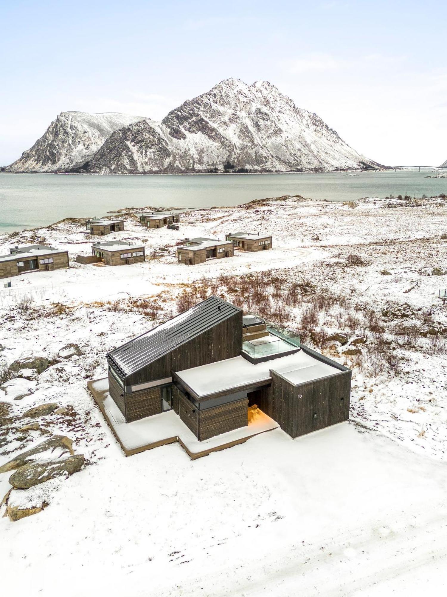 Hoda Cabin - Luxury Lodge With Jacuzzi And Sauna Lyngvaeret Exterior photo